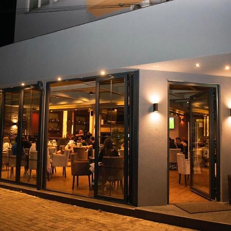 Griffon Bar Food Apartments Στρούγκα Εξωτερικό φωτογραφία