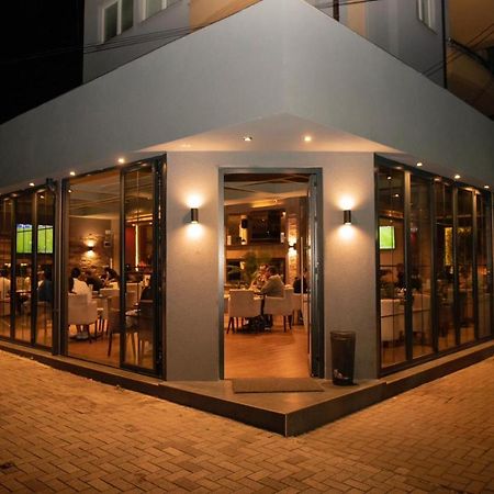 Griffon Bar Food Apartments Στρούγκα Εξωτερικό φωτογραφία